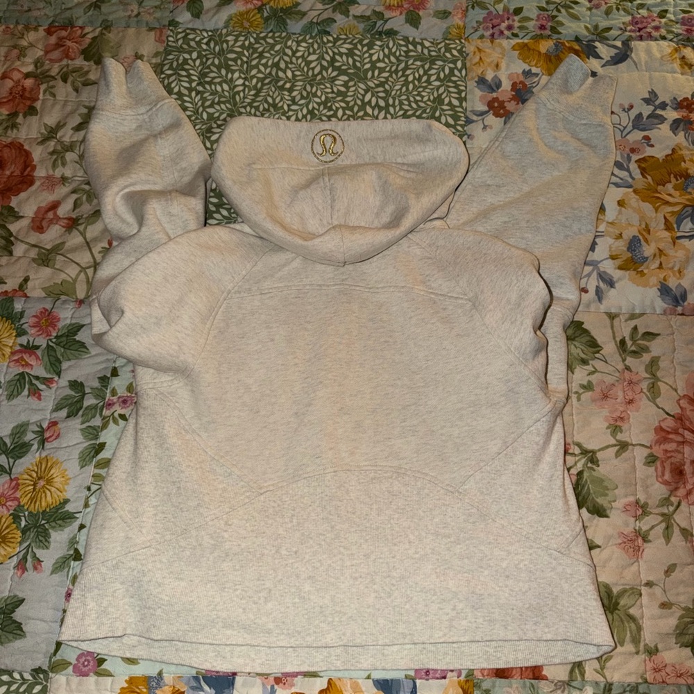 Lululemon Heathered Bone/Gold Zipper Scuba 
Oversized Hoodie Crop XS/S - Picture 2 of 5